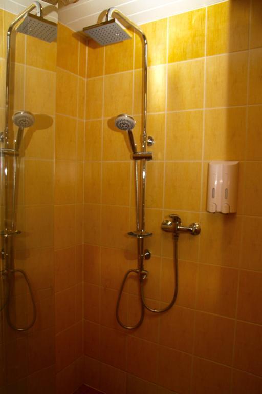 Apartamenti Los Bomberos Jurmala Room photo