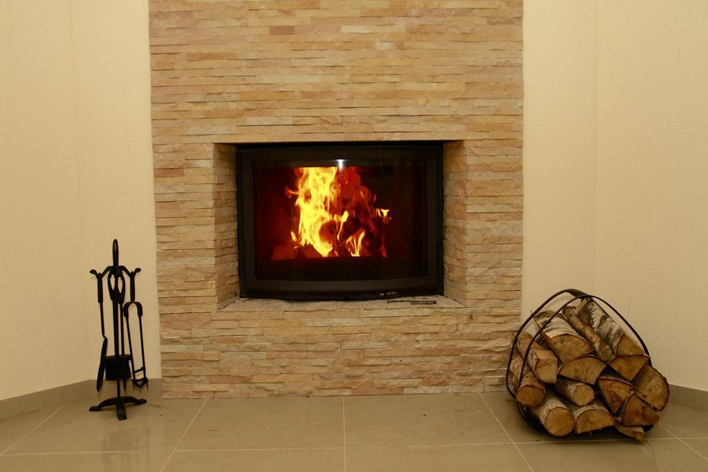 Apartamenti Los Bomberos Jurmala Room photo